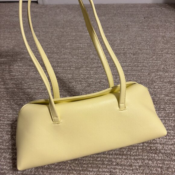 light yellow baguette bag - Picture 1 of 4